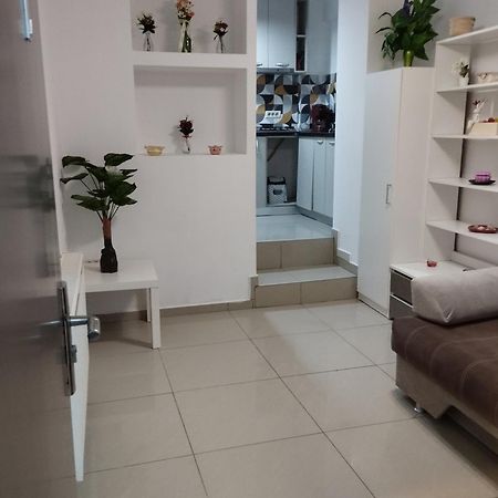 Appartamento Tomis Promenada Constanţa Esterno foto