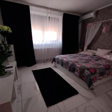 Appartamento Tomis Promenada Constanţa Esterno foto
