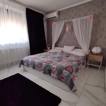 Appartamento Tomis Promenada Constanţa Esterno foto